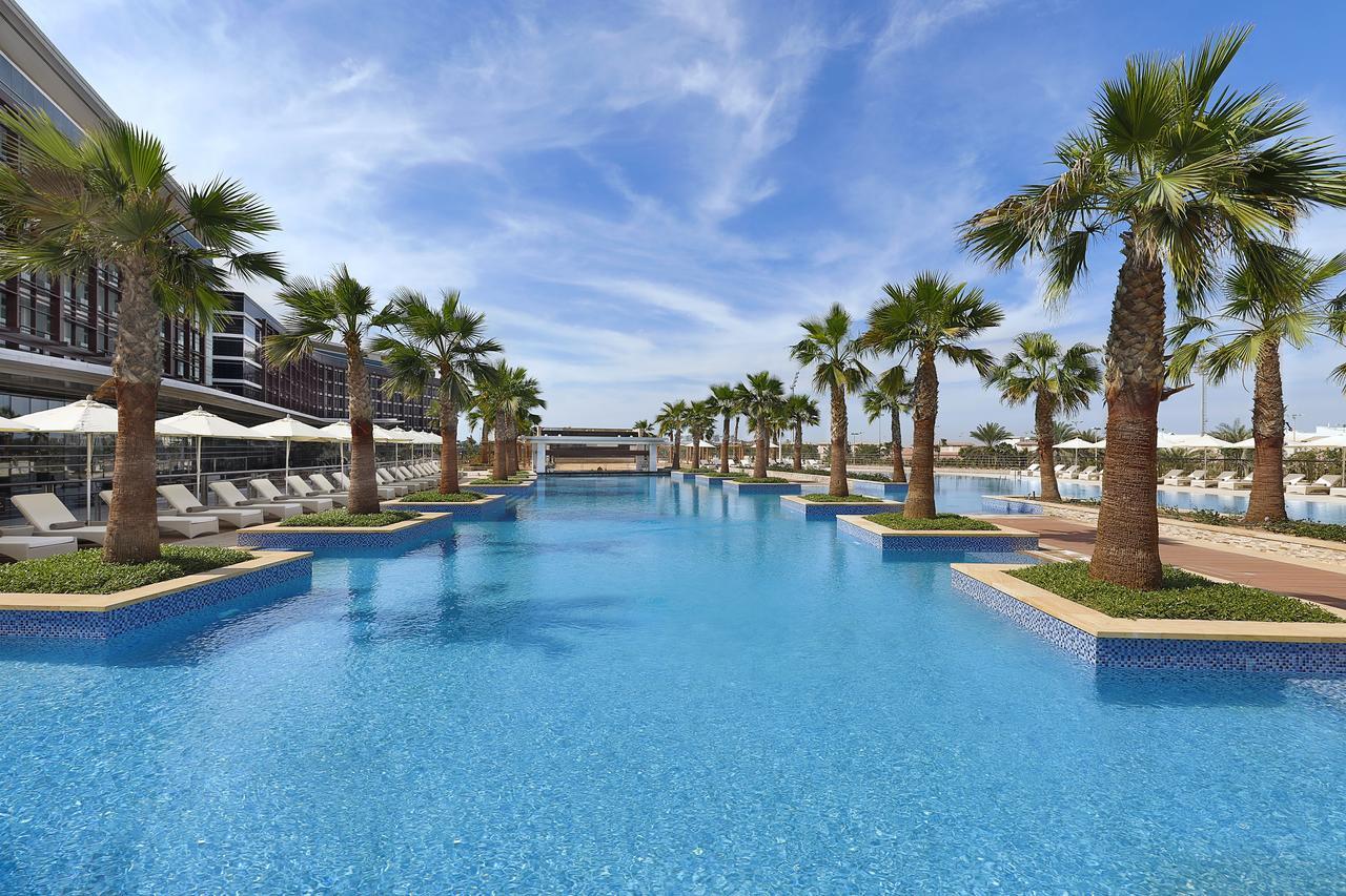 Marriott Hotel Al Forsan, Abou Dabi Extérieur photo The swimming pool at the hotel