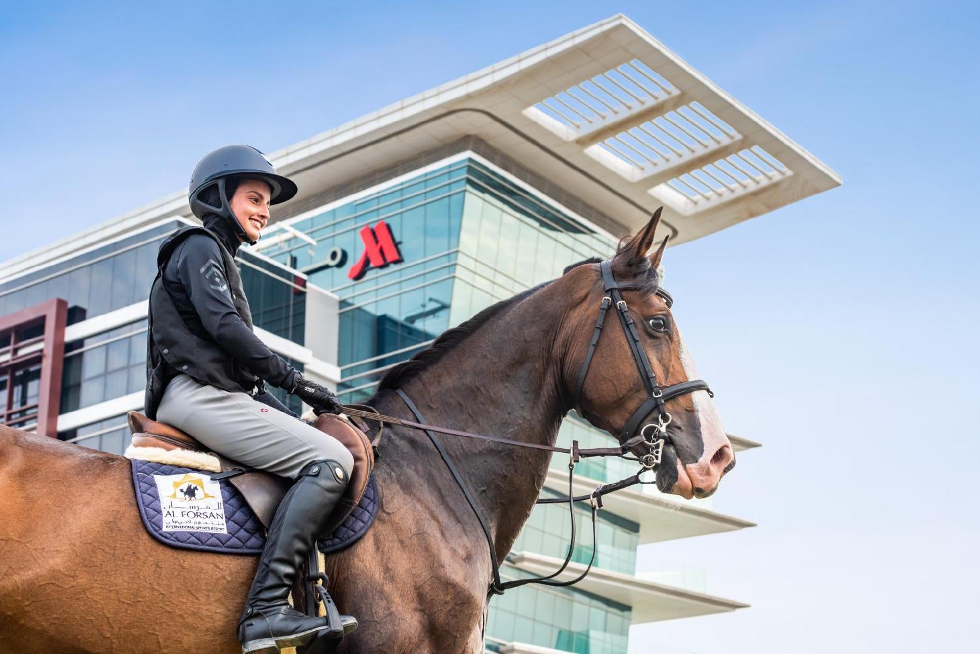 Marriott Hotel Al Forsan, Abou Dabi Extérieur photo Al Jaddaf Equestrian Centre