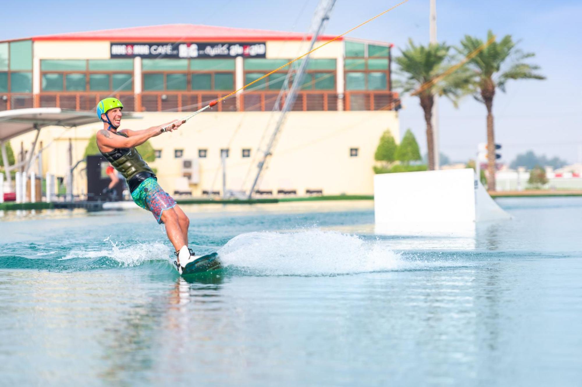 Marriott Hotel Al Forsan, Abou Dabi Extérieur photo Dubai Cable Park