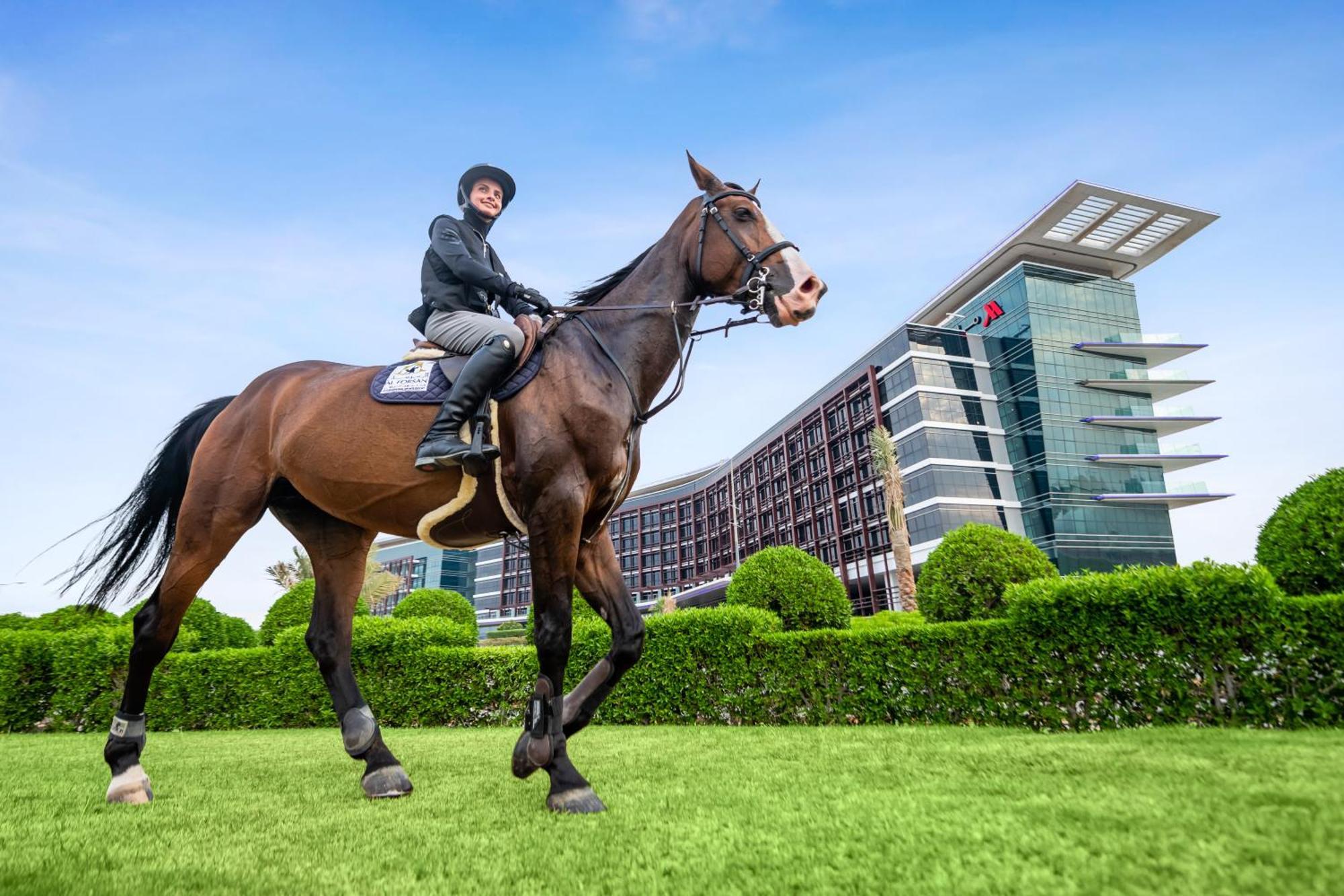 Marriott Hotel Al Forsan, Abou Dabi Extérieur photo Meydan Grandstand