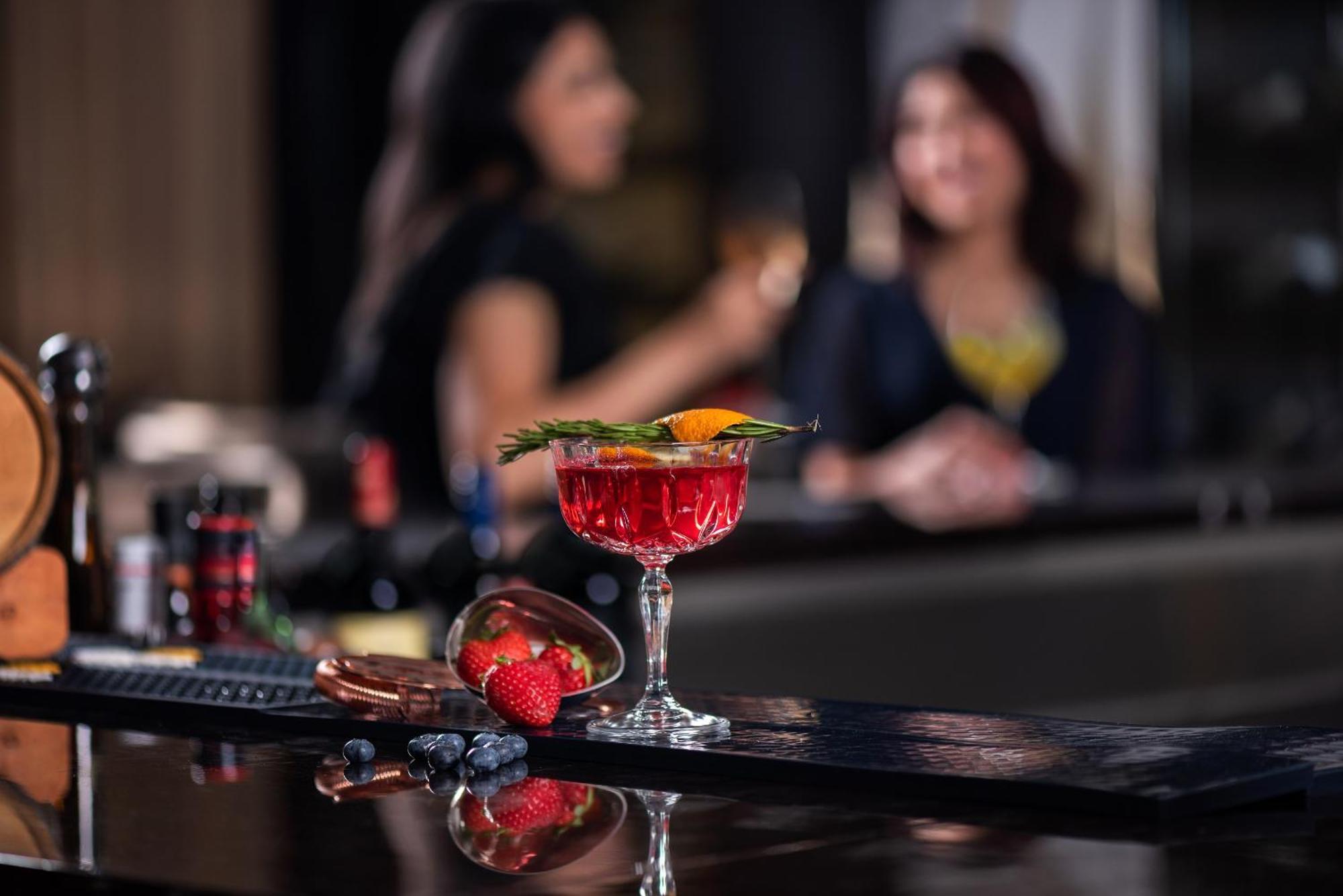 Marriott Hotel Al Forsan, Abou Dabi Extérieur photo A cosmopolitan cocktail